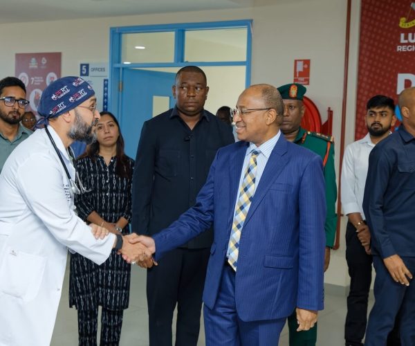Dr Khuz with President Mwinyi of Zanzibar